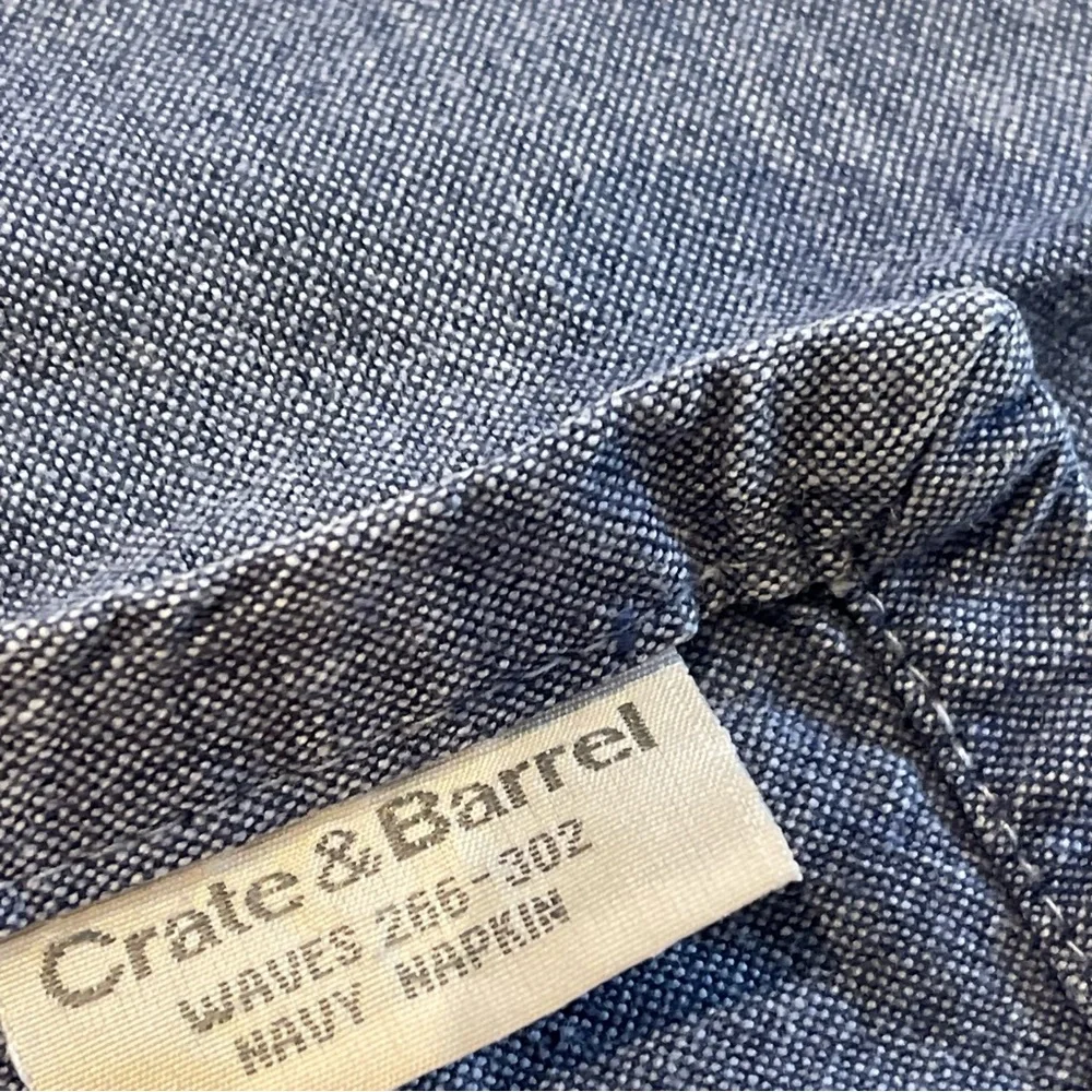 Crate & Barrel blue cloth napkins 4